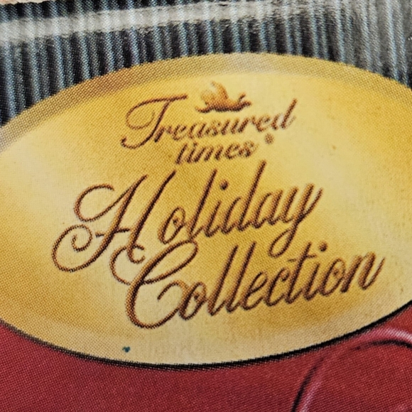 NEW, In Original Box, 4 Musical Cherub Christmas Tree Ornaments. - Picture 11 of 11